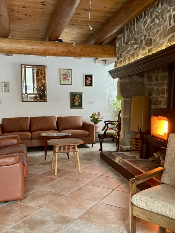 Salon chaleureux campagne